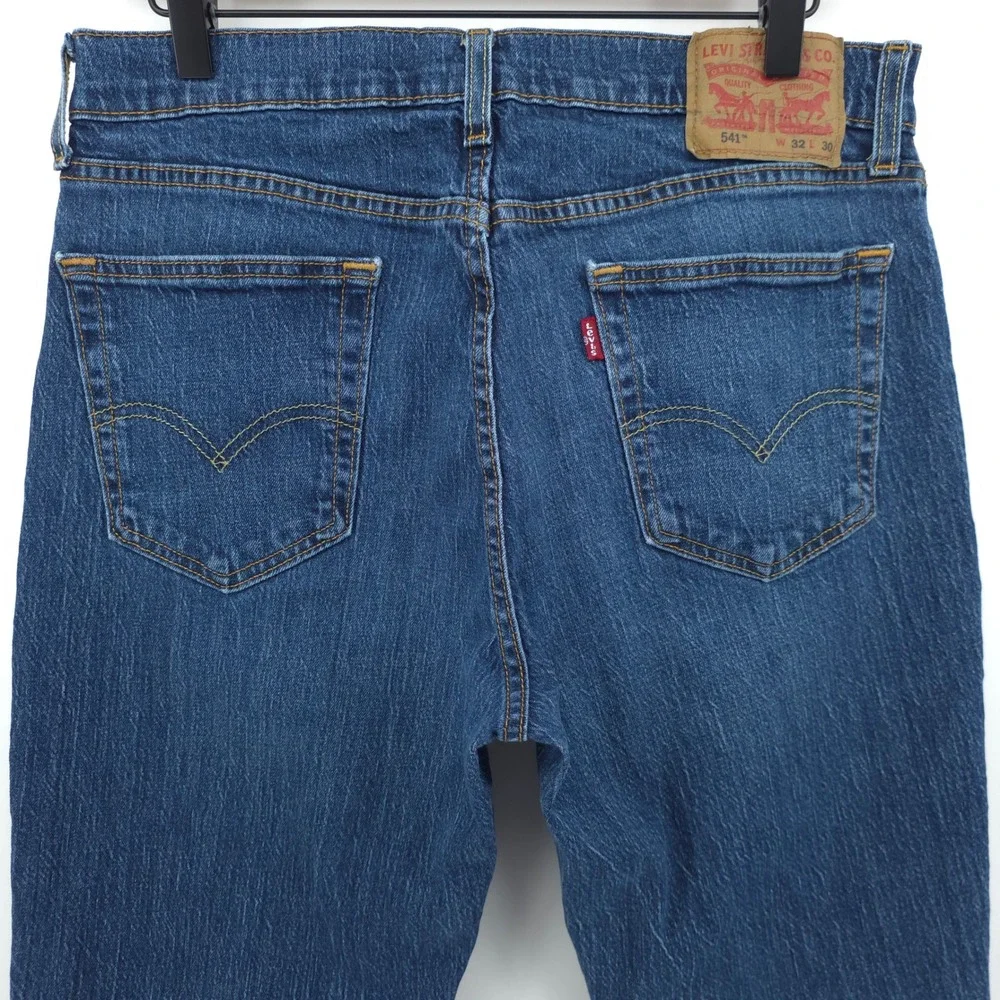 Levi's Mens Jeans 541 Athletic Taper‎ 32x30 Medium Wash Blue Denim